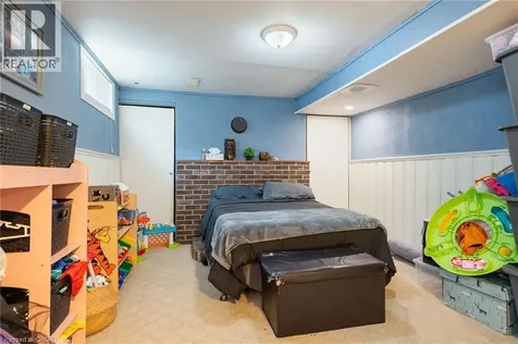 1015 Queen Street Courtland ON N0J 1E0