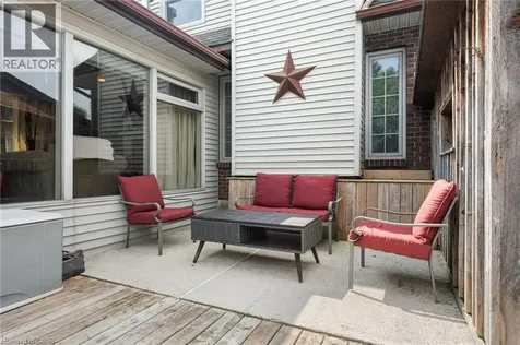 1015 Queen Street Courtland ON N0J 1E0