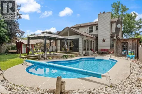 1015 Queen Street Courtland ON N0J 1E0