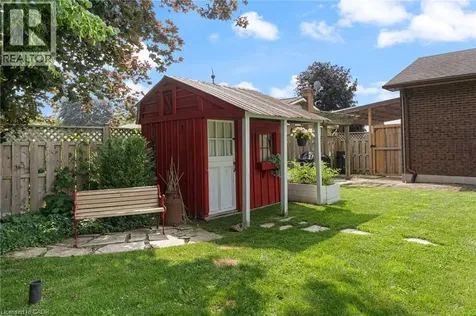 1015 Queen Street Courtland ON N0J 1E0