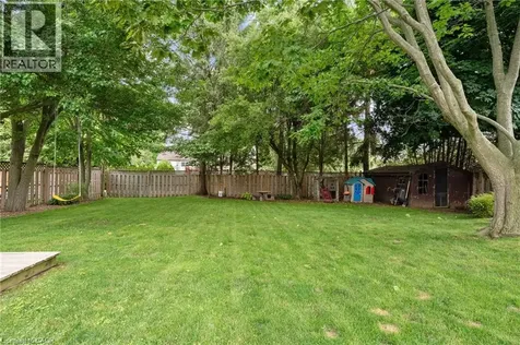 1015 Queen Street Courtland ON N0J 1E0