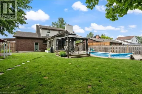 1015 Queen Street Courtland ON N0J 1E0