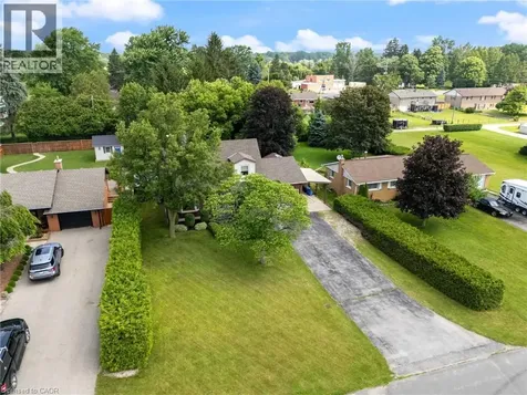 1015 Queen Street Courtland ON N0J 1E0