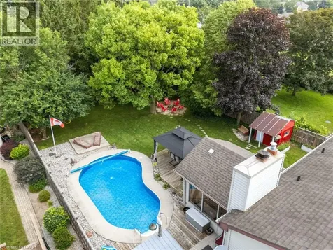 1015 Queen Street Courtland ON N0J 1E0