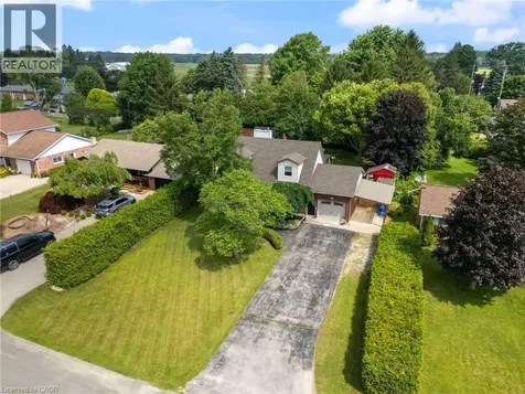 1015 Queen Street Courtland ON N0J 1E0