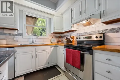 1015 Queen Street Courtland ON N0J 1E0