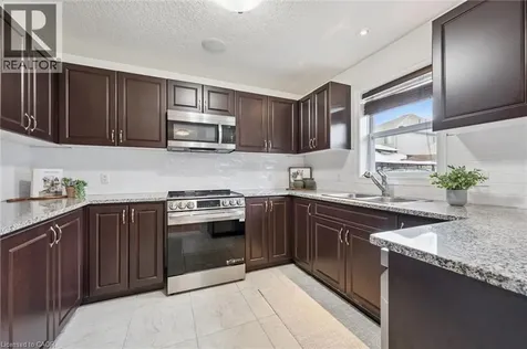 45 Captain Mccallum Drive New Hamburg ON N3A 0B6