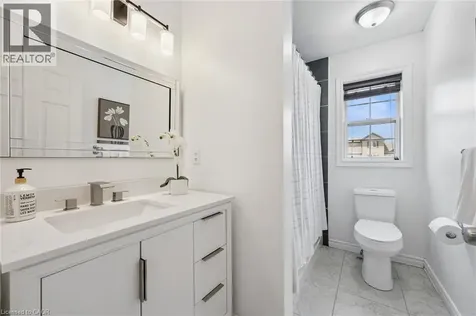 45 Captain Mccallum Drive New Hamburg ON N3A 0B6