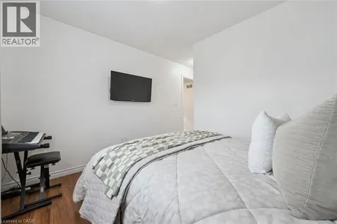 45 Captain Mccallum Drive New Hamburg ON N3A 0B6