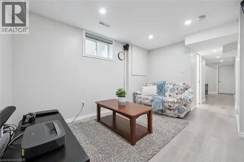 45 Captain Mccallum Drive New Hamburg ON N3A 0B6