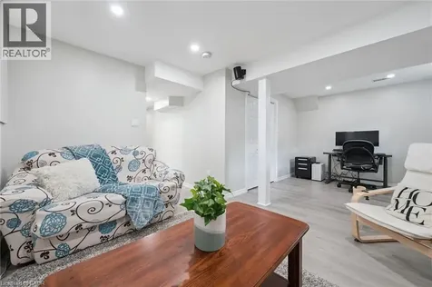 45 Captain Mccallum Drive New Hamburg ON N3A 0B6