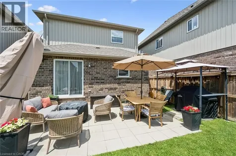 45 Captain Mccallum Drive New Hamburg ON N3A 0B6