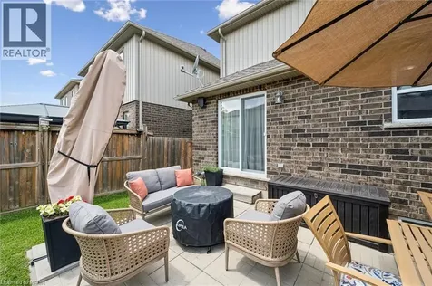 45 Captain Mccallum Drive New Hamburg ON N3A 0B6