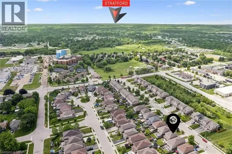45 Captain Mccallum Drive New Hamburg ON N3A 0B6