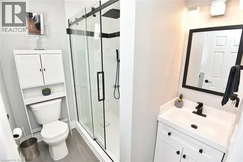 2774 King Street East Hamilton ON L8G 1J4
