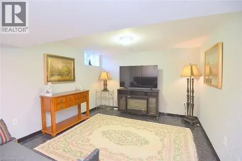2774 King Street East Hamilton ON L8G 1J4