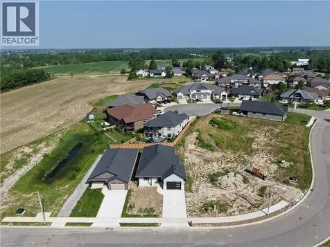 67 Hunter Drive South Port Rowan ON N0E 1M0