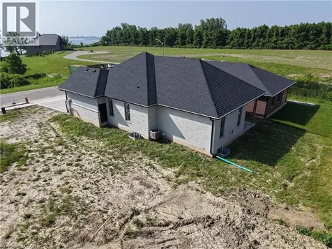 67 Hunter Drive South Port Rowan ON N0E 1M0