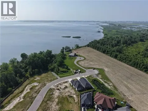 67 Hunter Drive South Port Rowan ON N0E 1M0