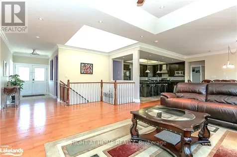 16 Wasaga Sands Drive Wasaga Beach ON L9Z 1J6