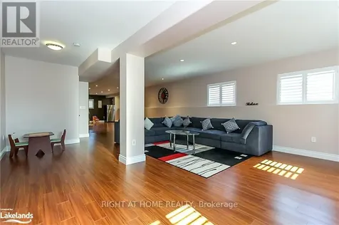 16 Wasaga Sands Drive Wasaga Beach ON L9Z 1J6