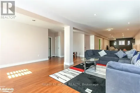 16 Wasaga Sands Drive Wasaga Beach ON L9Z 1J6