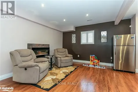 16 Wasaga Sands Drive Wasaga Beach ON L9Z 1J6