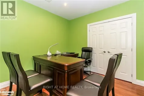 16 Wasaga Sands Drive Wasaga Beach ON L9Z 1J6