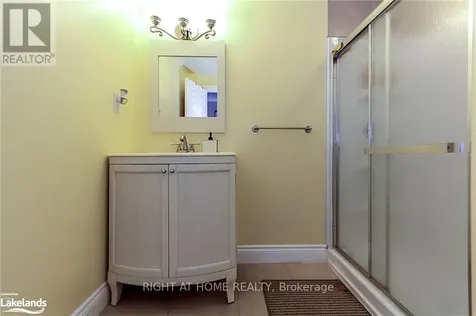 16 Wasaga Sands Drive Wasaga Beach ON L9Z 1J6