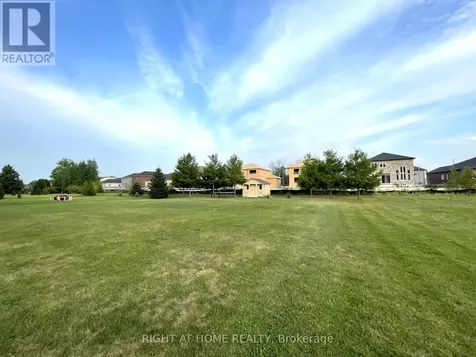 16 Wasaga Sands Drive Wasaga Beach ON L9Z 1J6