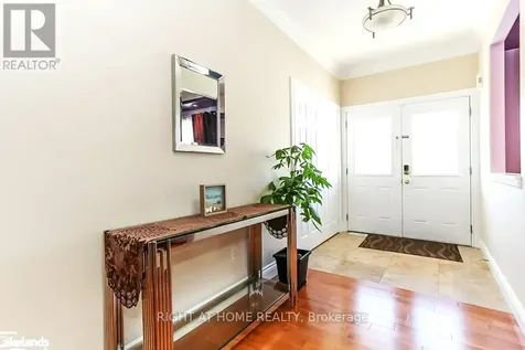 16 Wasaga Sands Drive Wasaga Beach ON L9Z 1J6