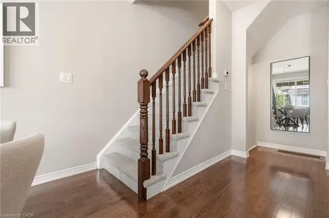 392 Cranbrook Common Oakville ON L6H 0P9