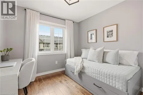 392 Cranbrook Common Oakville ON L6H 0P9