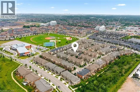 392 Cranbrook Common Oakville ON L6H 0P9