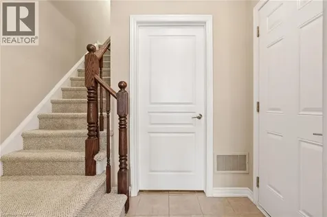 392 Cranbrook Common Oakville ON L6H 0P9