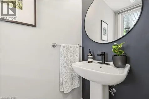 392 Cranbrook Common Oakville ON L6H 0P9