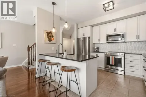 392 Cranbrook Common Oakville ON L6H 0P9