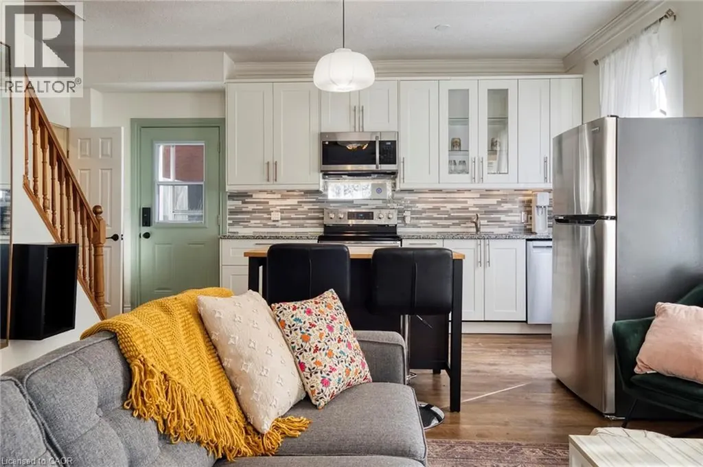 29 Andrew Street Kitchener ON N2H 5R1