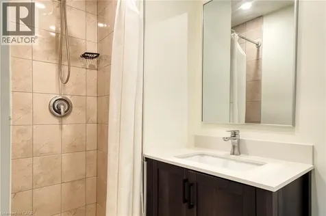 29 Andrew Street Kitchener ON N2H 5R1