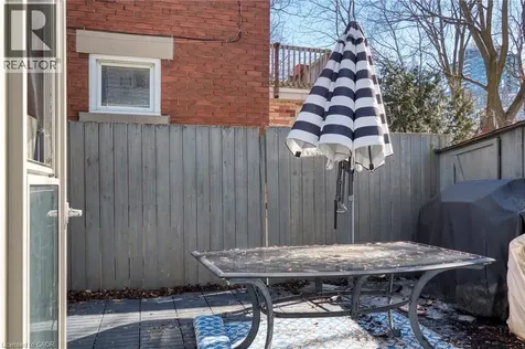 29 Andrew Street Kitchener ON N2H 5R1