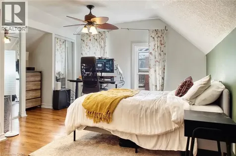 29 Andrew Street Kitchener ON N2H 5R1