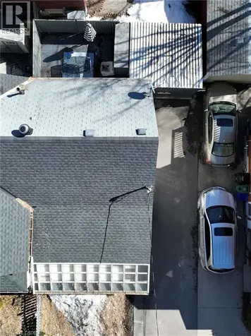 29 Andrew Street Kitchener ON N2H 5R1