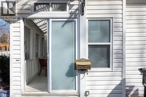 29 Andrew Street Kitchener ON N2H 5R1