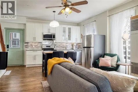 29 Andrew Street Kitchener ON N2H 5R1