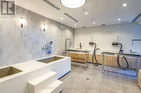 1100 Sheppard Avenue West Toronto (york University Heights) ON M3K 0E4