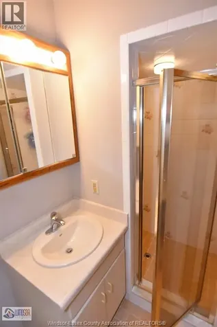 3915 Villa Borghese Drive Windsor ON N9G 2K3