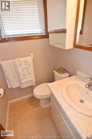 3915 Villa Borghese Drive Windsor ON N9G 2K3