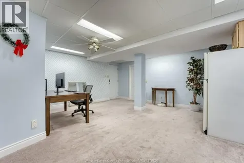 578 Lakeview Avenue Windsor ON N8P 1E2