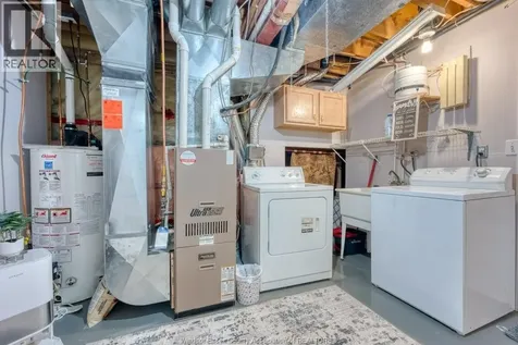 578 Lakeview Avenue Windsor ON N8P 1E2