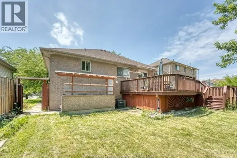 578 Lakeview Avenue Windsor ON N8P 1E2